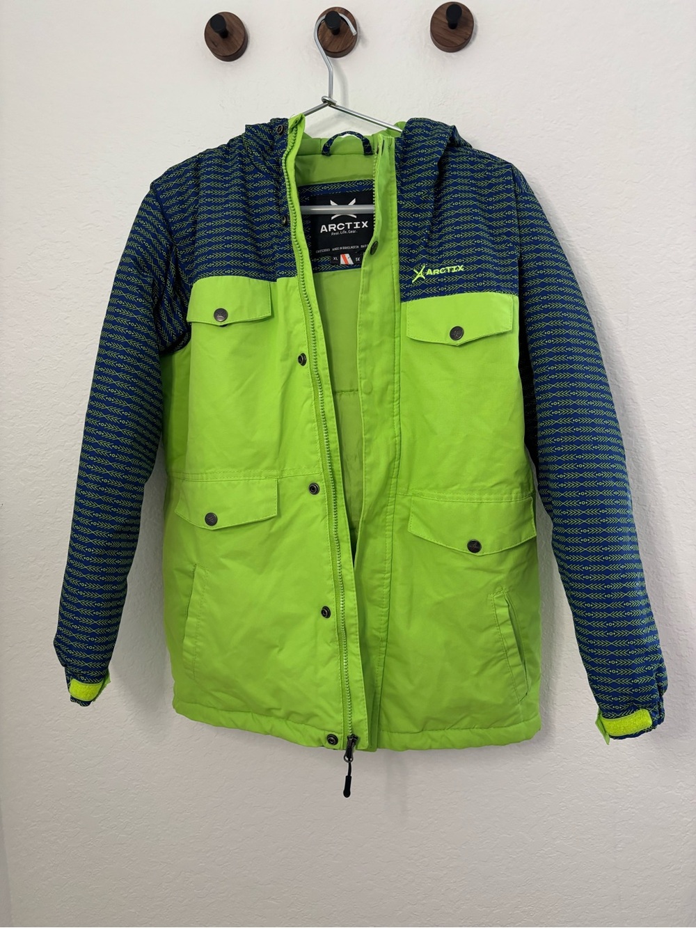 Arctix Lime Green Jacket with Navy Patterned Sleeves XL